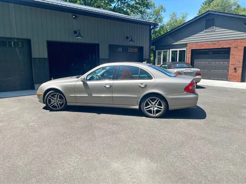 2008 Mercedes-Benz E-Class E 350 4MATIC Sedan 4D