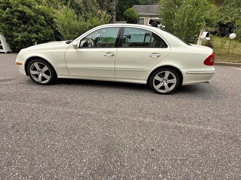 2008 Mercedes-Benz E-Class E 350 4MATIC Sedan 4D