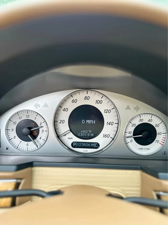 2008 Mercedes-Benz W211 E-Class - Image 8 of 10