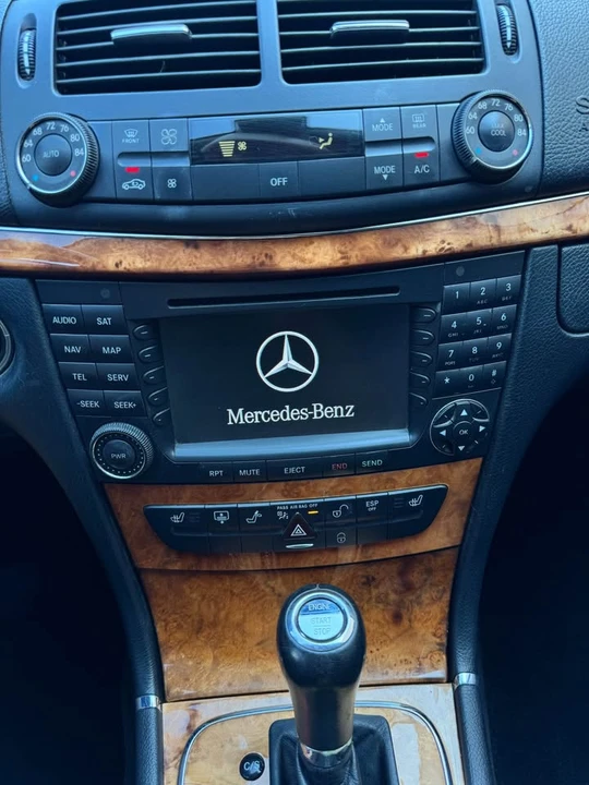 2008 Mercedes-Benz W211 E-Class - Image 9 of 16