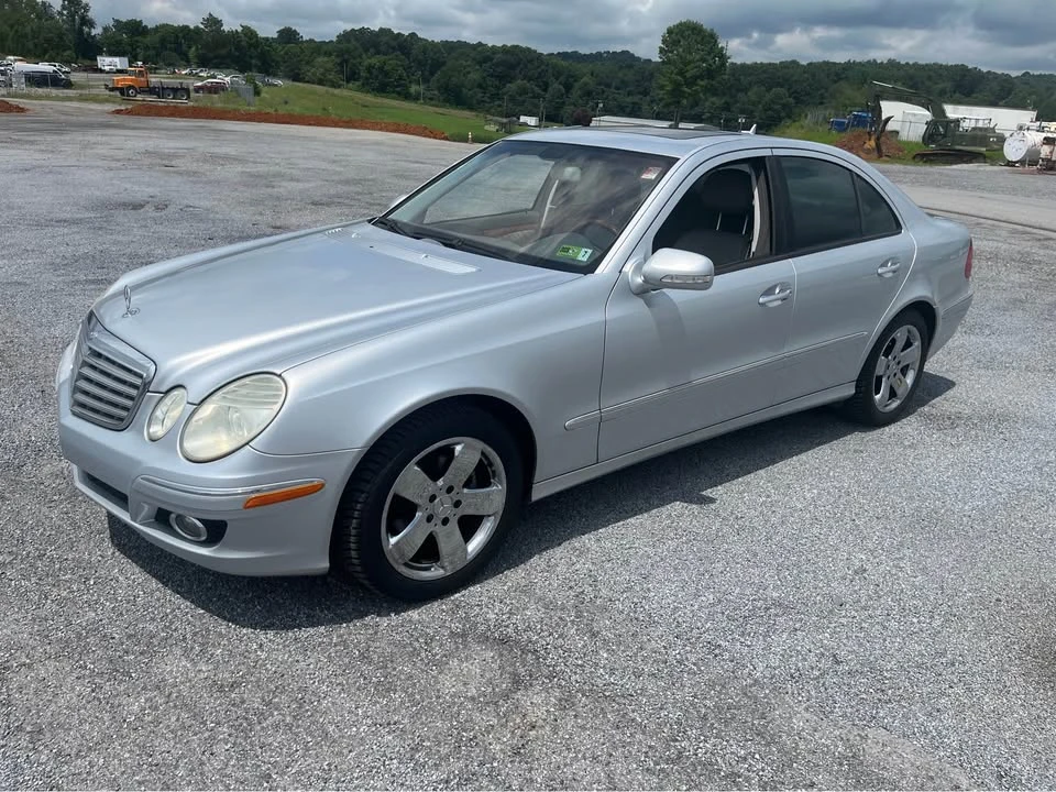 2008 Mercedes-Benz W211 E-Class - Image 2 of 11