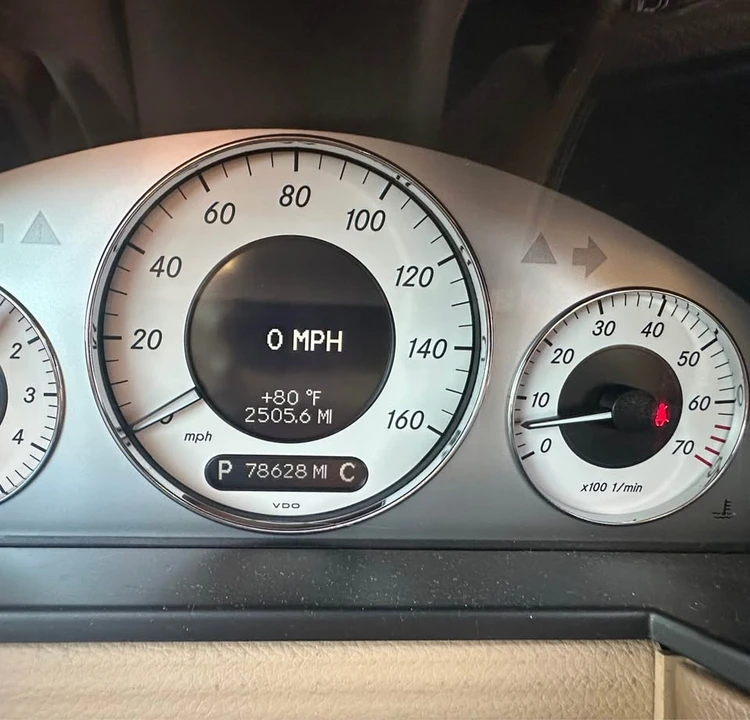 2008 Mercedes-Benz W211 E-Class - Image 2 of 8
