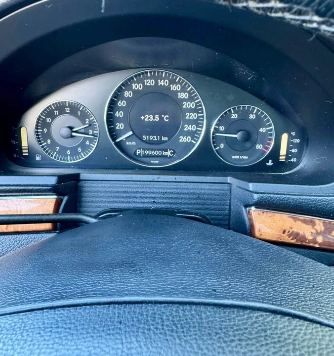 2008 Mercedes-Benz W211 E-Class - Image 10 of 13