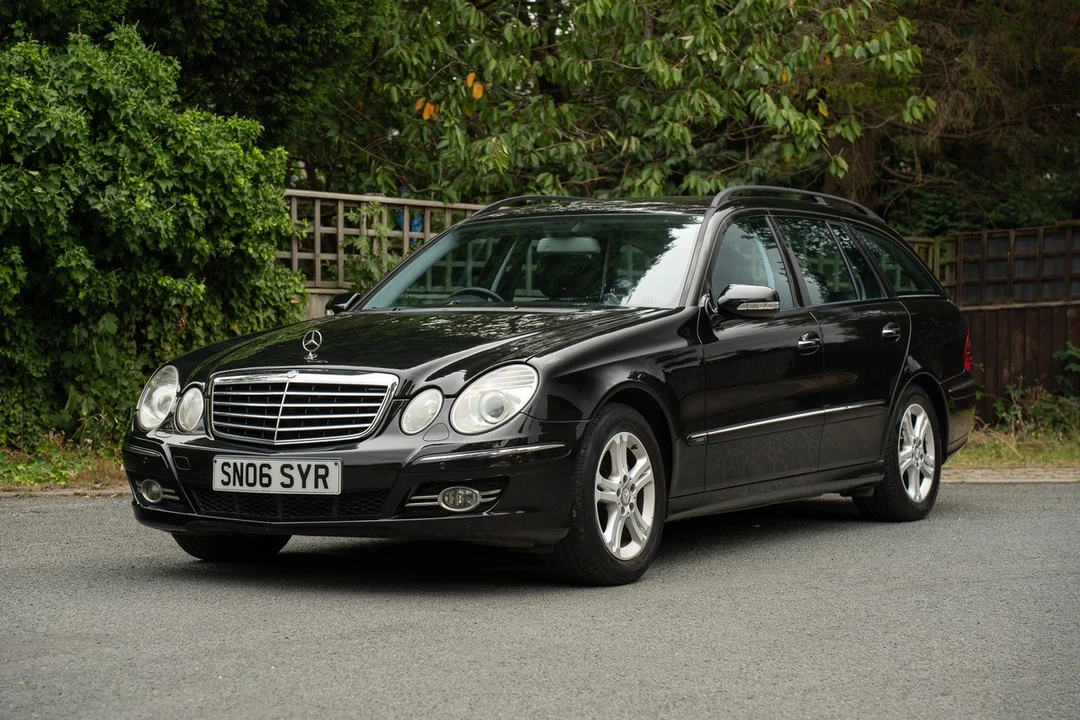 2008 Mercedes-Benz W211 E-Class - Image 2 of 30
