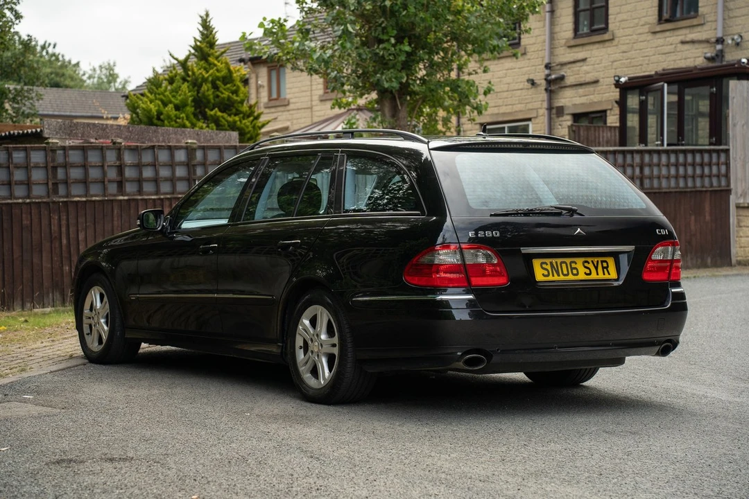 2008 Mercedes-Benz W211 E-Class - Image 10 of 30