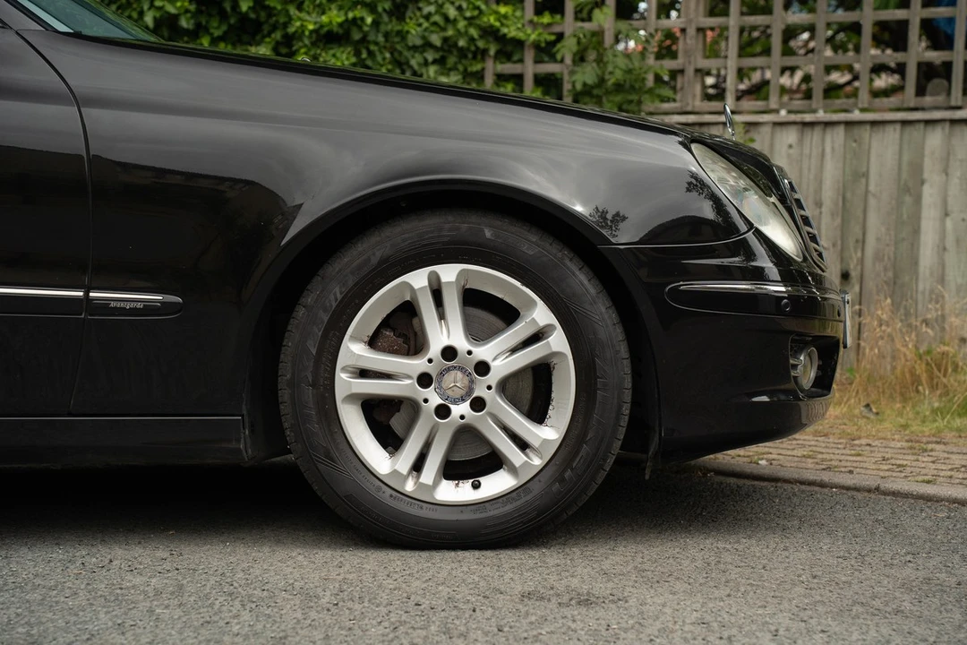 2008 Mercedes-Benz W211 E-Class - Image 14 of 30