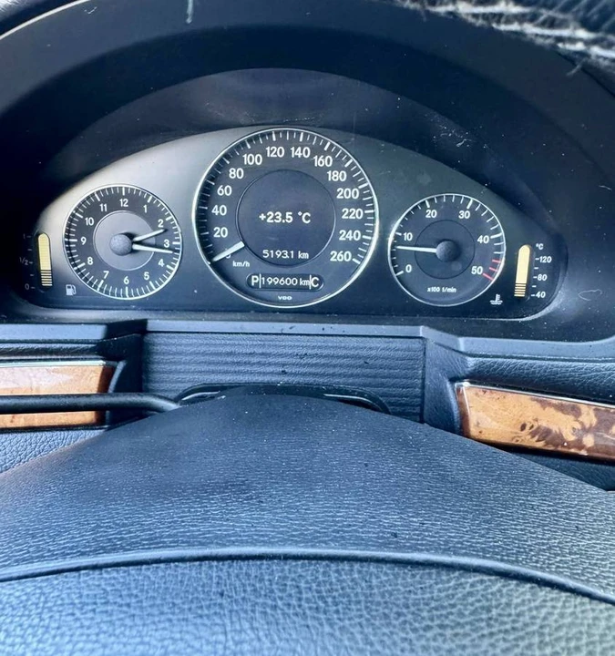2008 Mercedes-Benz W211 E-Class - Image 14 of 17
