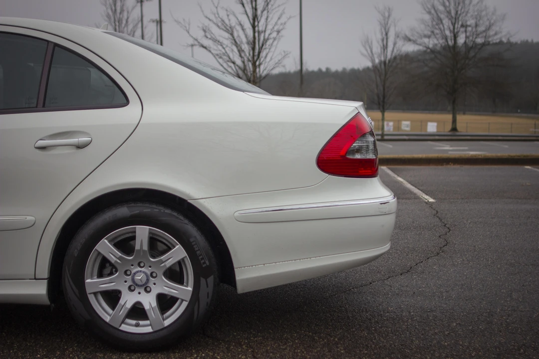 2008 Mercedes-Benz W211 E-Class - Image 17 of 31