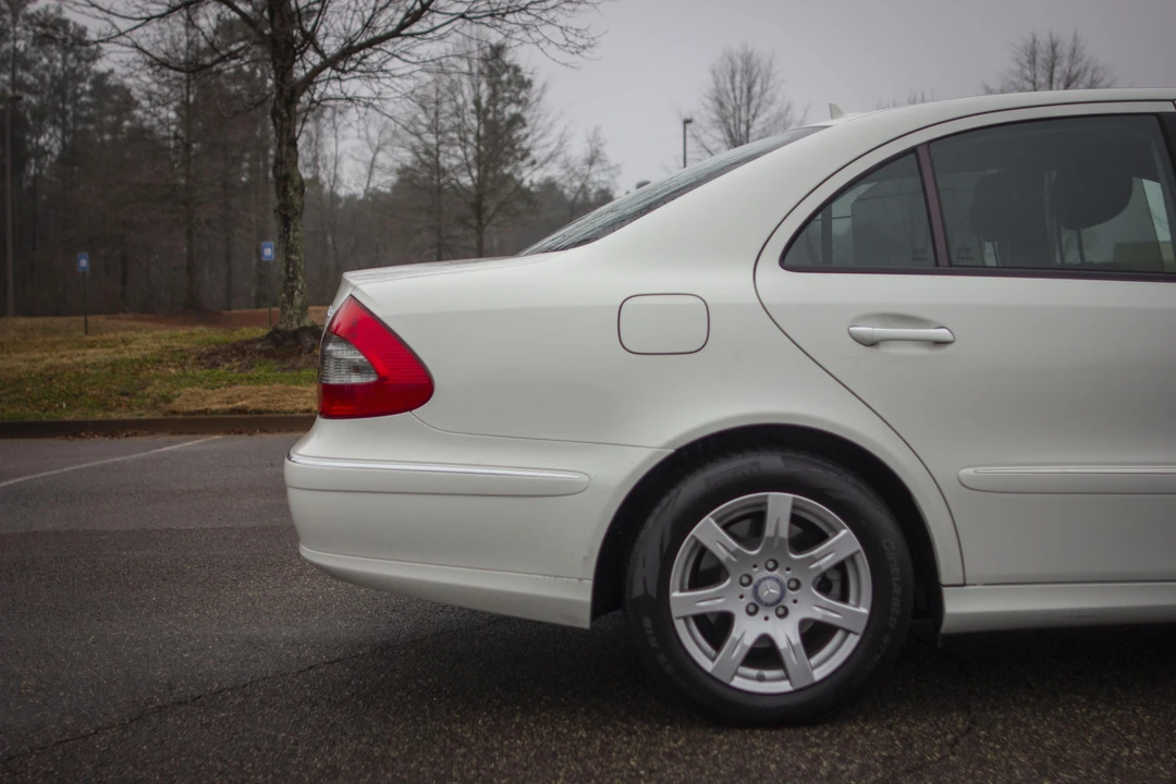 2008 Mercedes-Benz W211 E-Class - Image 19 of 31