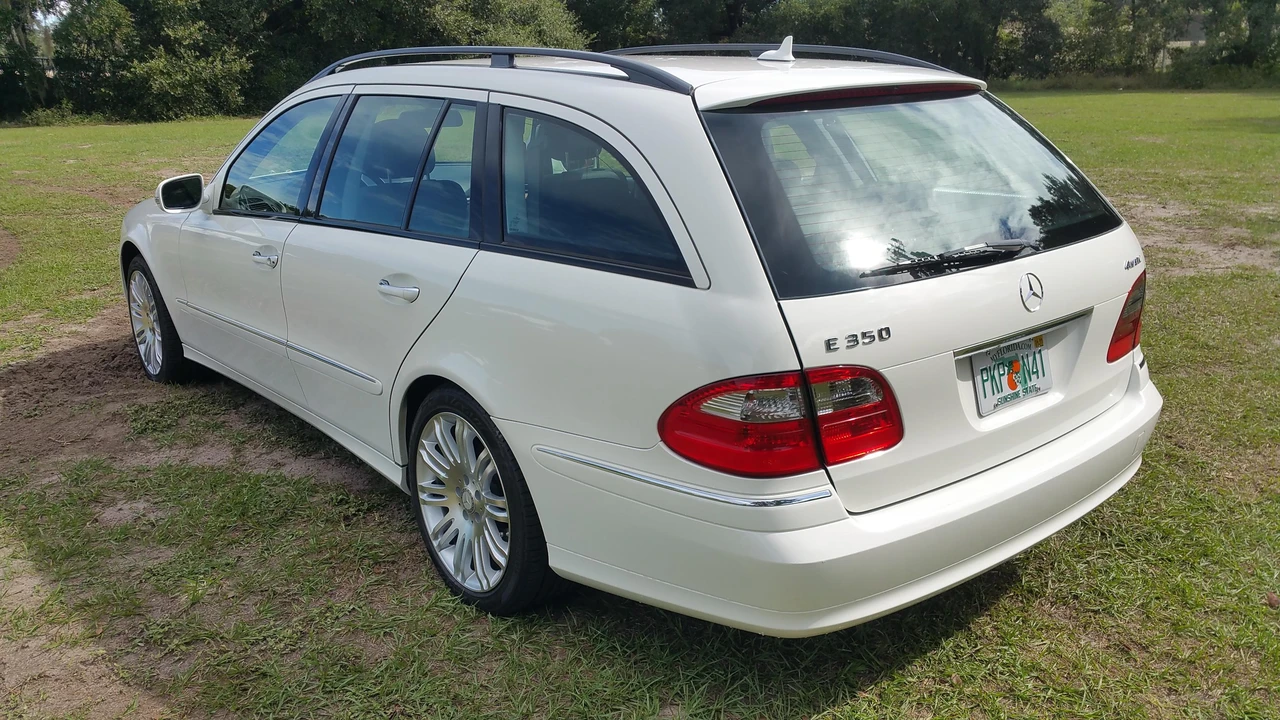 2008 Mercedes-Benz W211 E-Class - Image 12 of 31