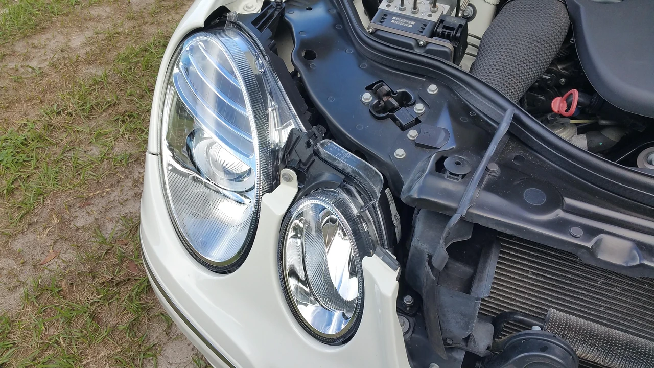 2008 Mercedes-Benz W211 E-Class - Image 22 of 31
