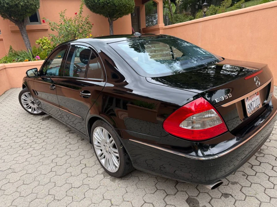 2008 Mercedes-Benz W211 E-Class - Image 9 of 16