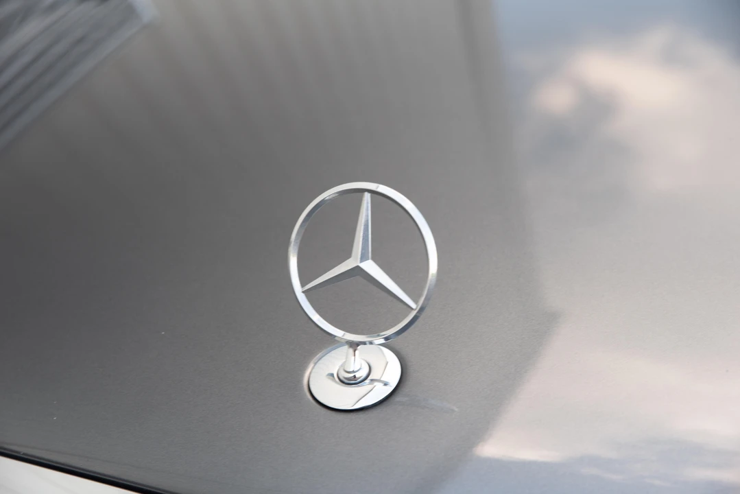 2008 Mercedes-Benz W211 E-Class - Image 14 of 31