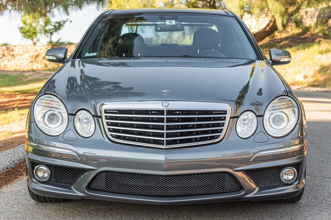 2008 Mercedes-Benz W211 E 55 & E 63 AMG - Image 2 of 31