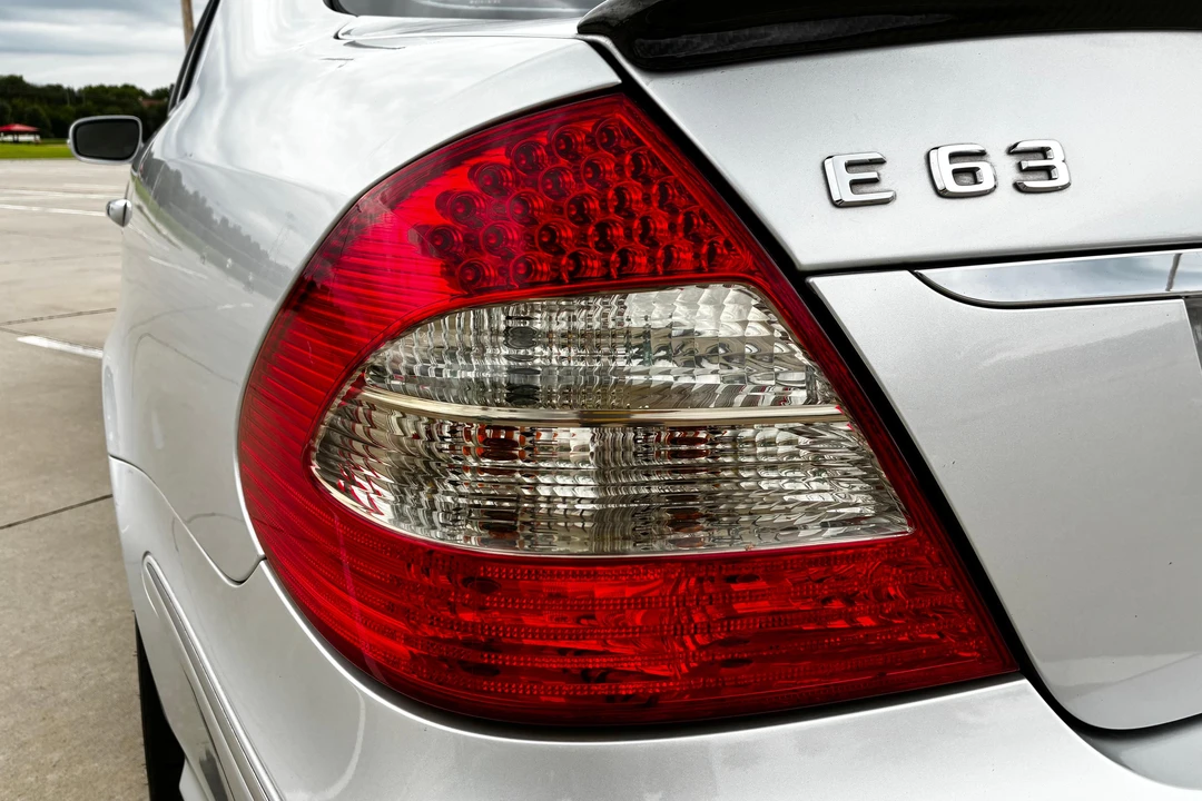 2008 Mercedes-Benz W211 E 55 & E 63 AMG - Image 13 of 31