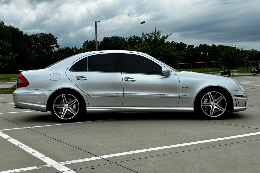 2008 Mercedes-Benz W211 E 55 & E 63 AMG - Image 3 of 31