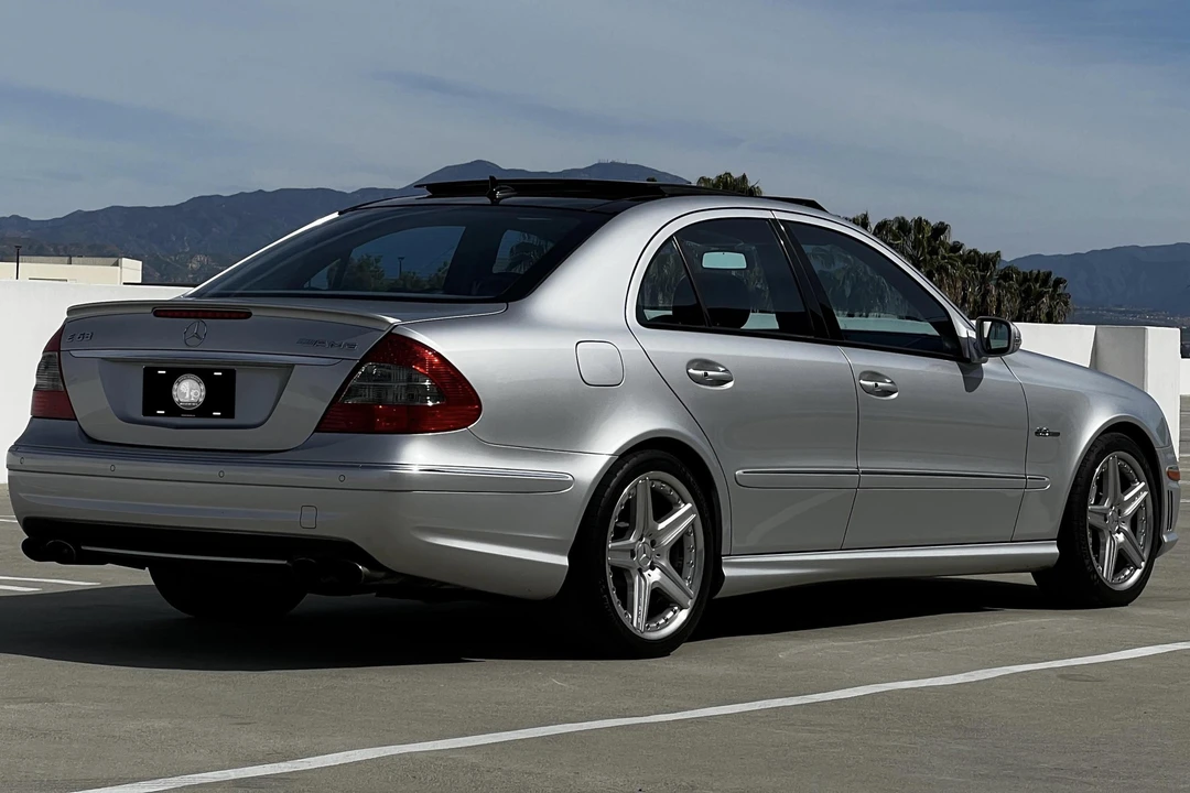 2008 Mercedes-Benz W211 E 55 & E 63 AMG - Image 4 of 31