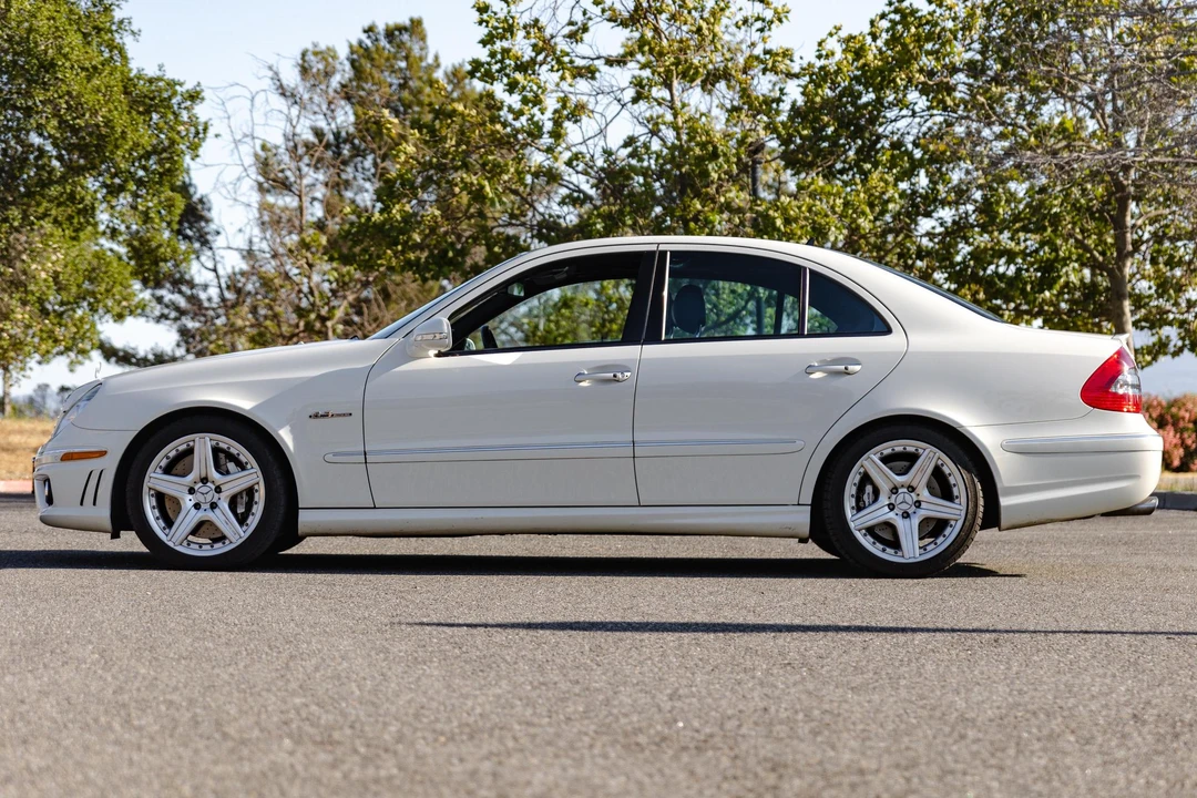 2008 Mercedes-Benz W211 E 55 & E 63 AMG - Image 3 of 31