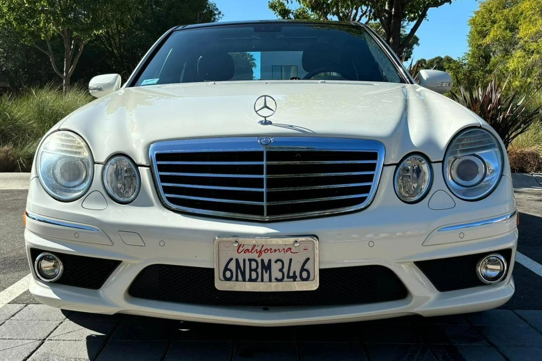 2008 Mercedes-Benz W211 E 55 & E 63 AMG - Image 2 of 31