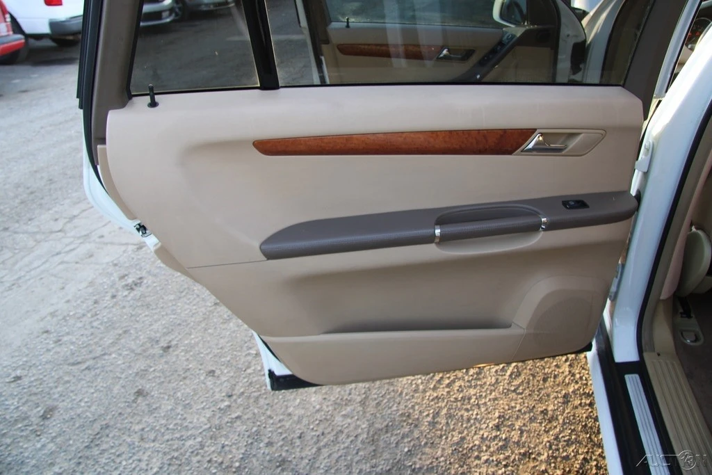 2008 Mercedes-Benz W251 R-Class - Image 17 of 21