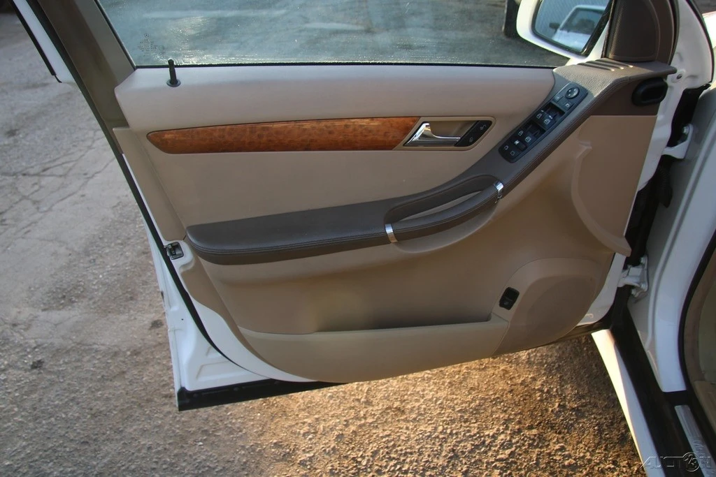 2008 Mercedes-Benz W251 R-Class - Image 12 of 21