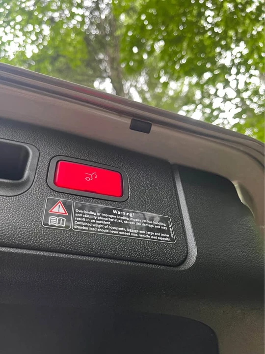 2008 Mercedes-Benz W251 R-Class - Image 10 of 17