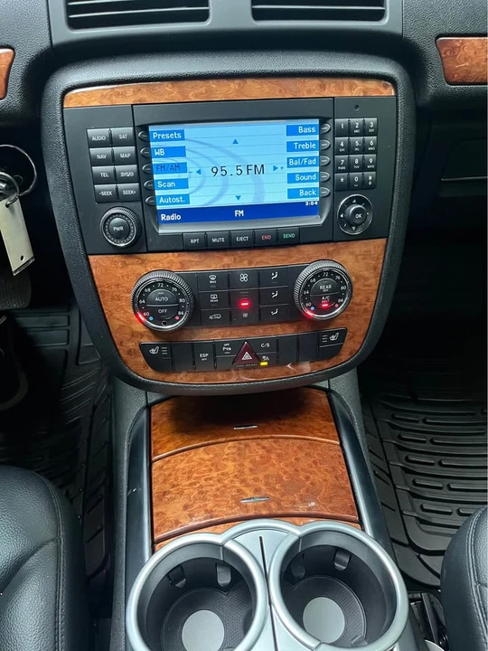 2008 Mercedes-Benz W251 R-Class - Image 15 of 17