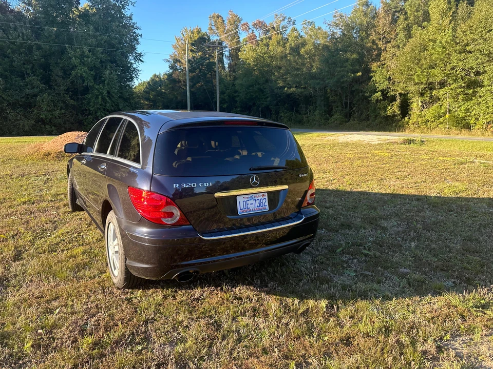 2008 Mercedes-Benz W251 R-Class - Image 10 of 31