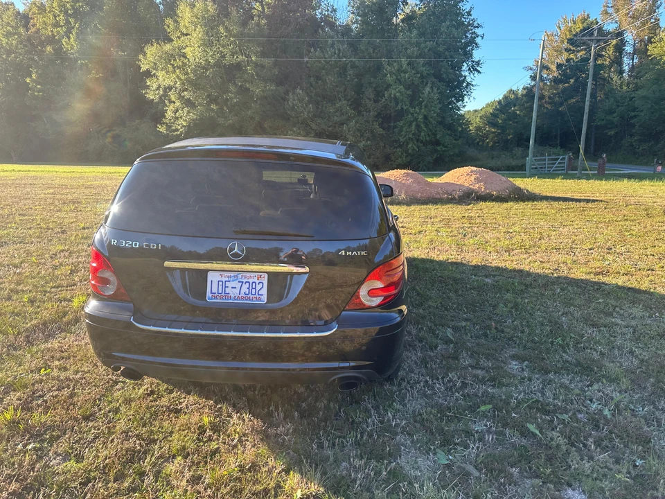 2008 Mercedes-Benz W251 R-Class - Image 11 of 31