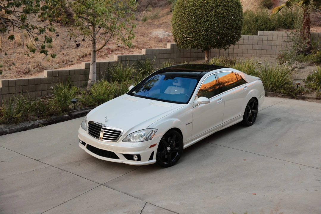 2008 Mercedes-Benz W221 S-Class - Image 3 of 31