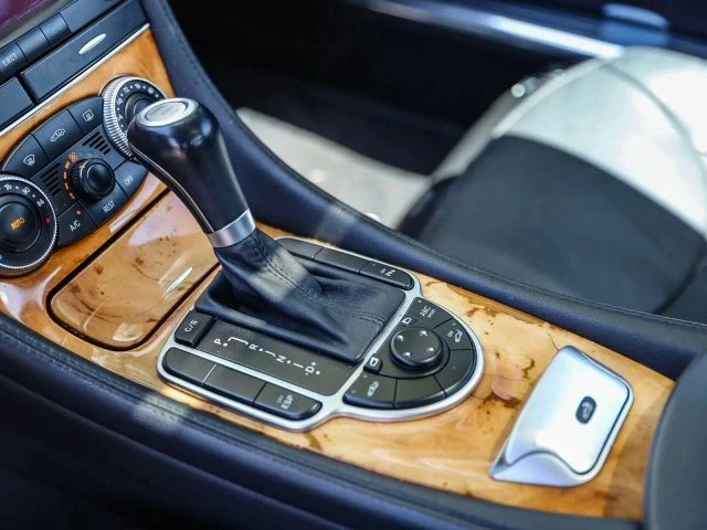 2008 Mercedes-Benz - Image 24 of 31