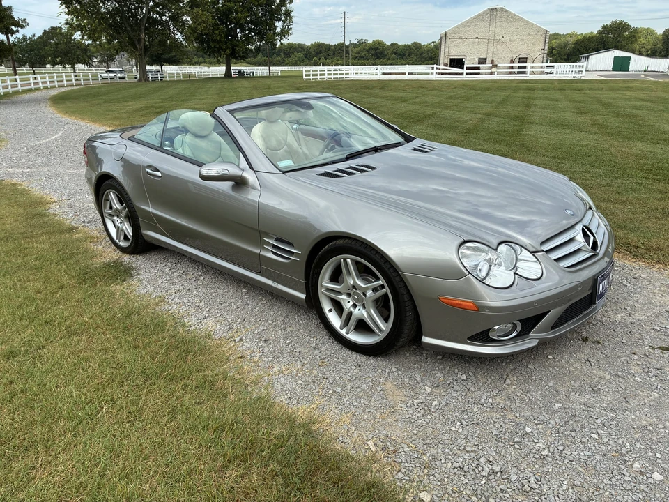 2008 Mercedes-Benz R230 SL-Class - Image 2 of 31