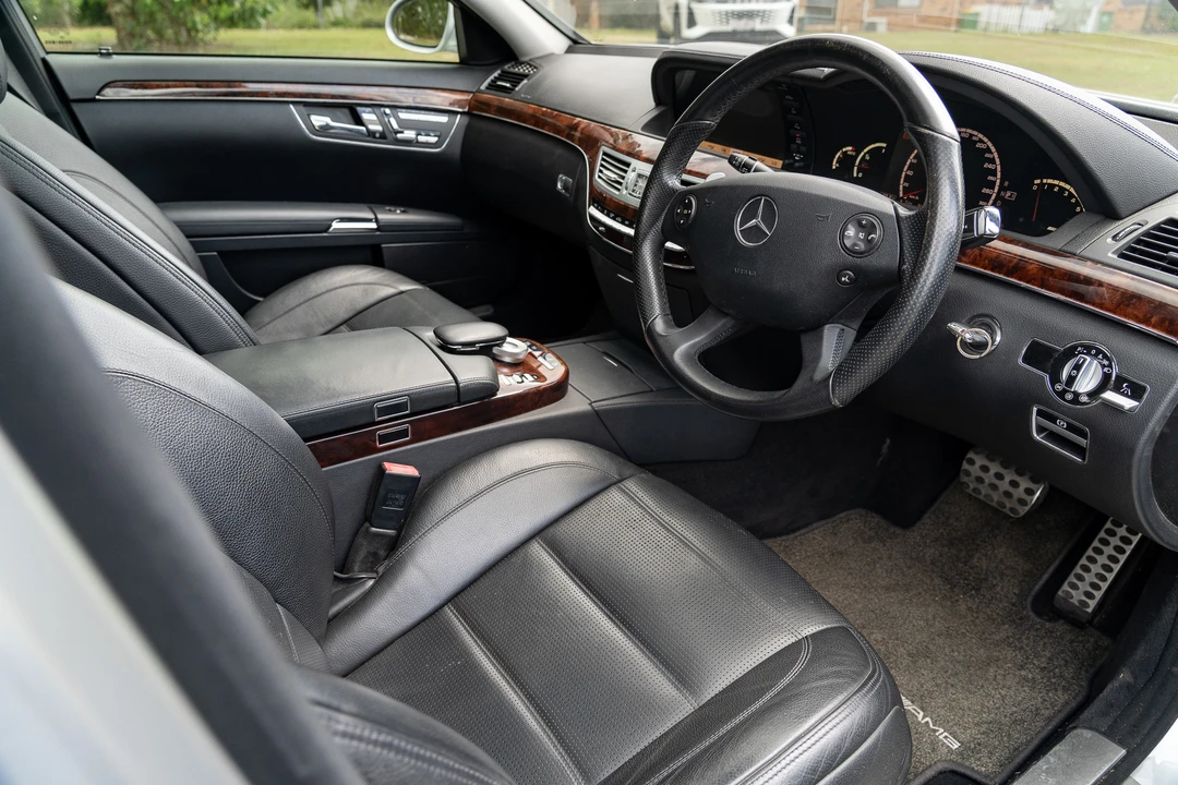 2008 Mercedes-Benz - Image 4 of 16