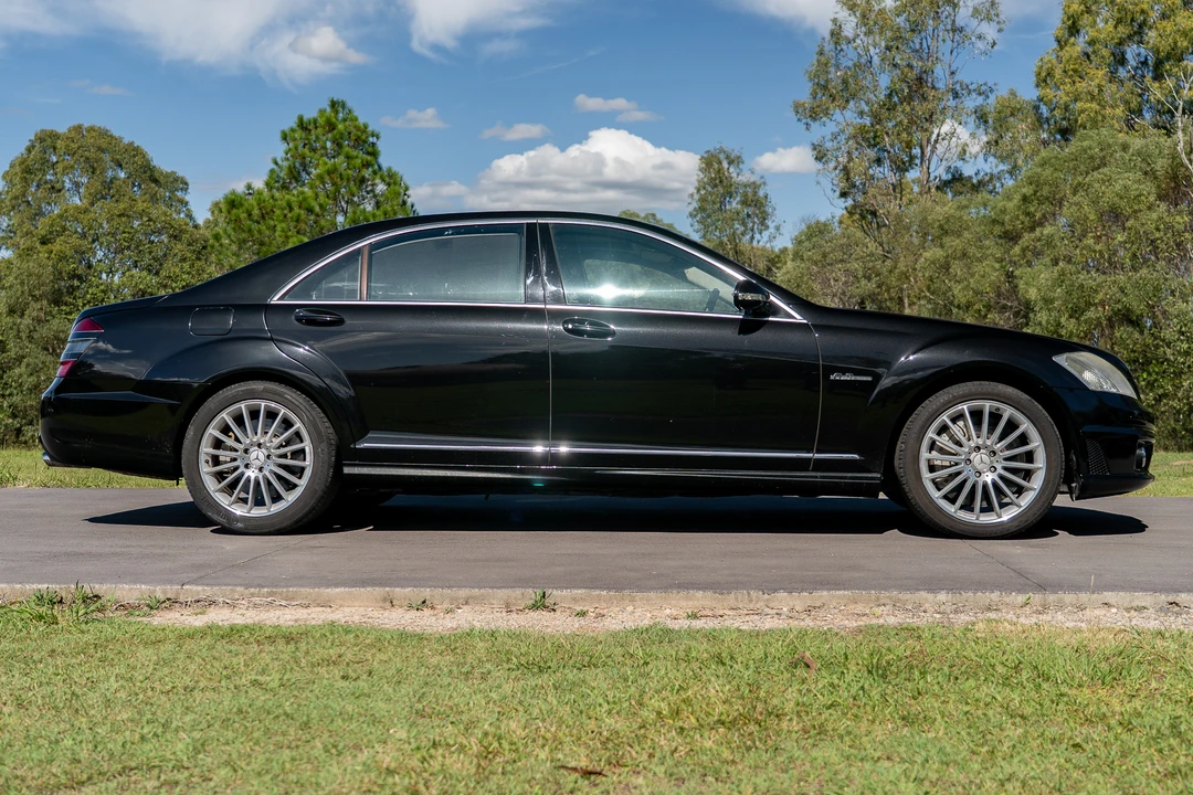 2008 Mercedes-Benz W221 S 63 & S 65 AMG - Image 4 of 31