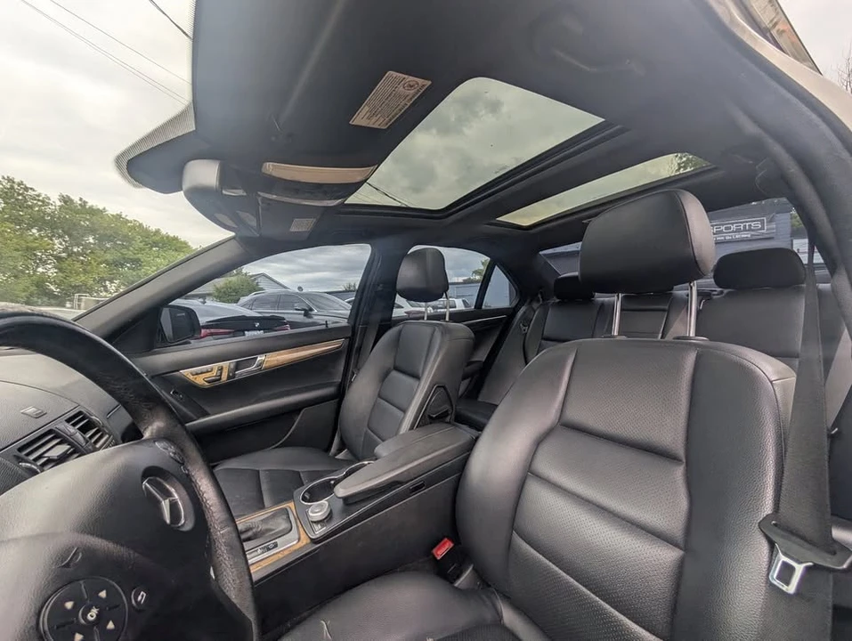 2008 Mercedes-Benz W204 C-Class - Image 10 of 17