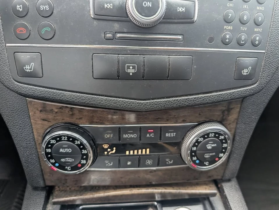 2008 Mercedes-Benz W204 C-Class - Image 13 of 17