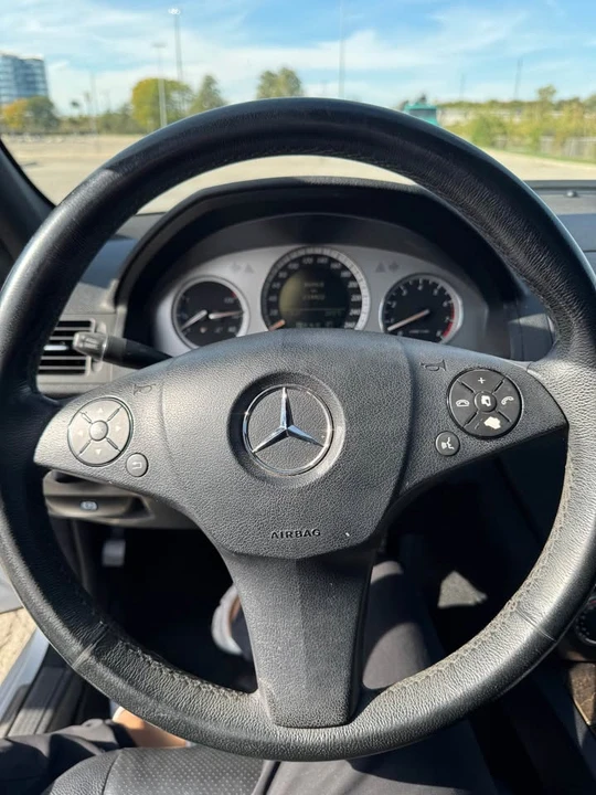 2008 Mercedes-Benz W204 C-Class - Image 10 of 20
