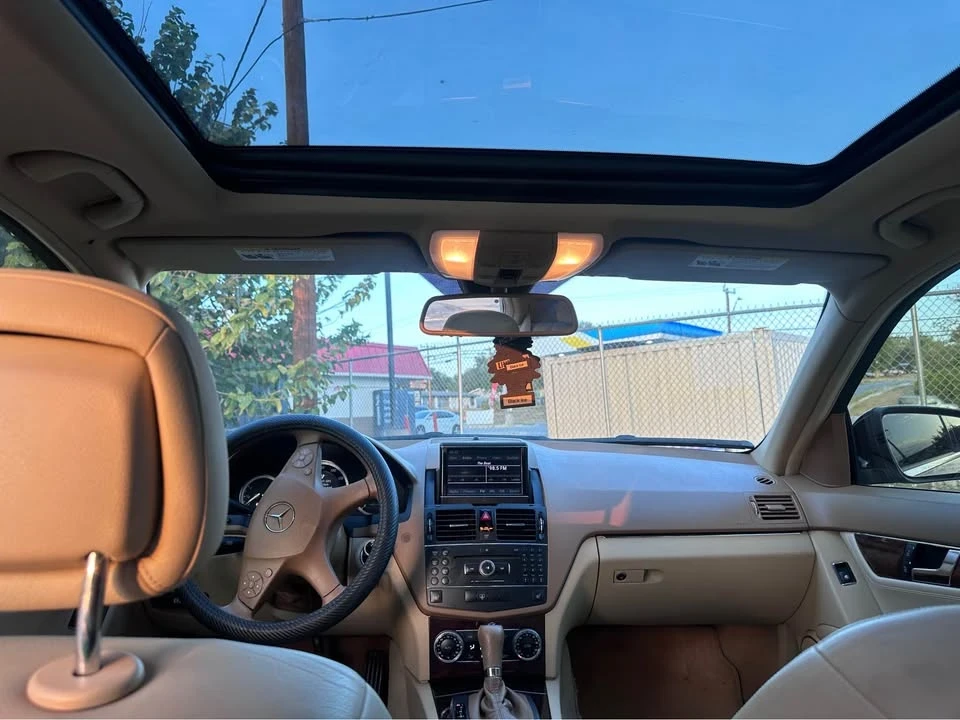2008 Mercedes-Benz W204 C-Class - Image 9 of 20