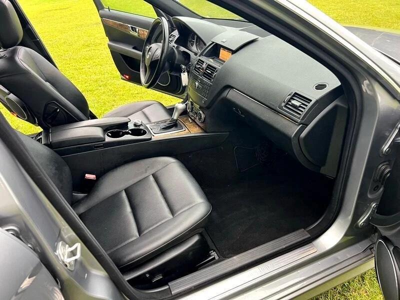 2008 Mercedes-Benz W204 C-Class - Image 11 of 19