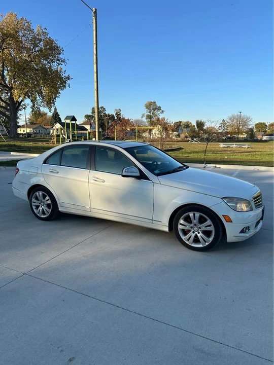 2008 Mercedes-Benz W204 C-Class - Image 3 of 10