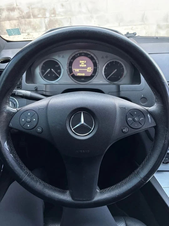 2008 Mercedes-Benz W204 C-Class - Image 9 of 15