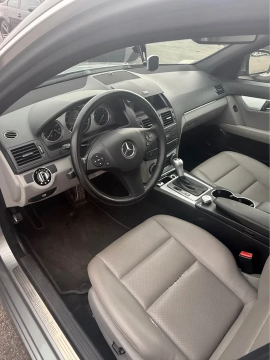 2008 Mercedes-Benz W204 C-Class - Image 13 of 15