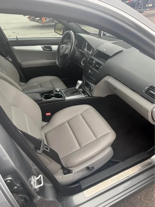 2008 Mercedes-Benz W204 C-Class - Image 6 of 15