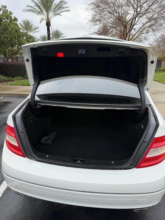2008 Mercedes-Benz W204 C-Class - Image 13 of 14