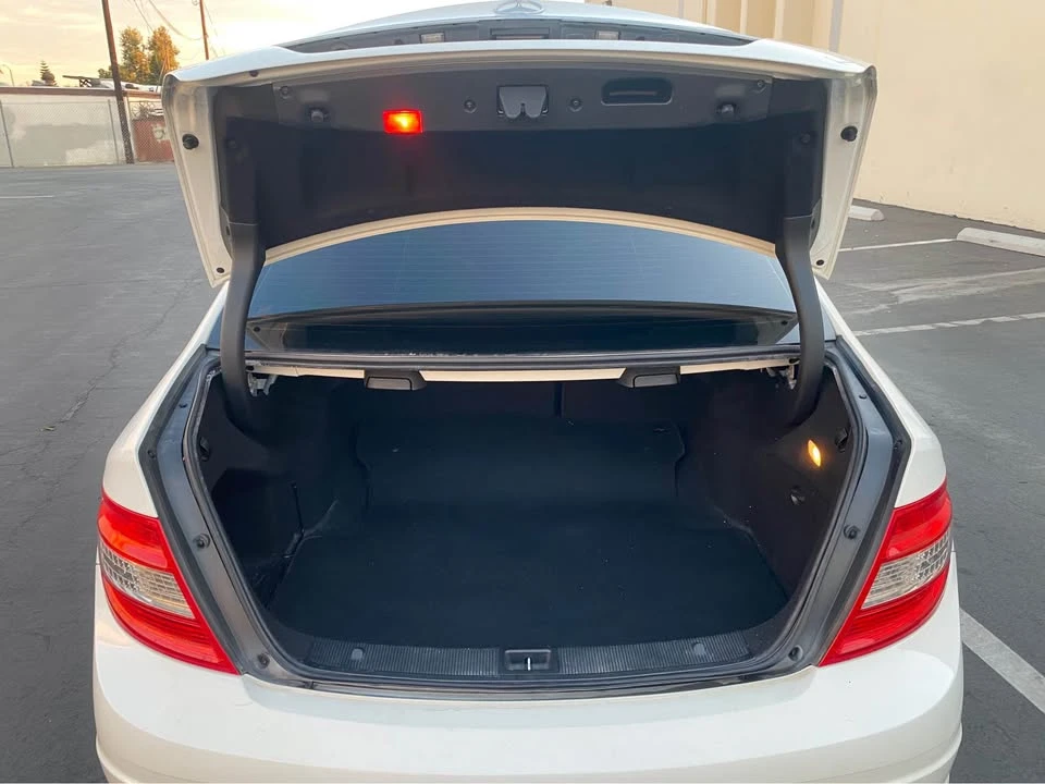 2008 Mercedes-Benz W204 C-Class - Image 4 of 7