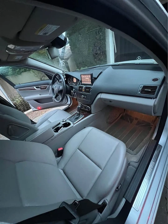 2008 Mercedes-Benz W204 C-Class - Image 15 of 20