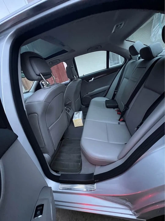 2008 Mercedes-Benz W204 C-Class - Image 12 of 20
