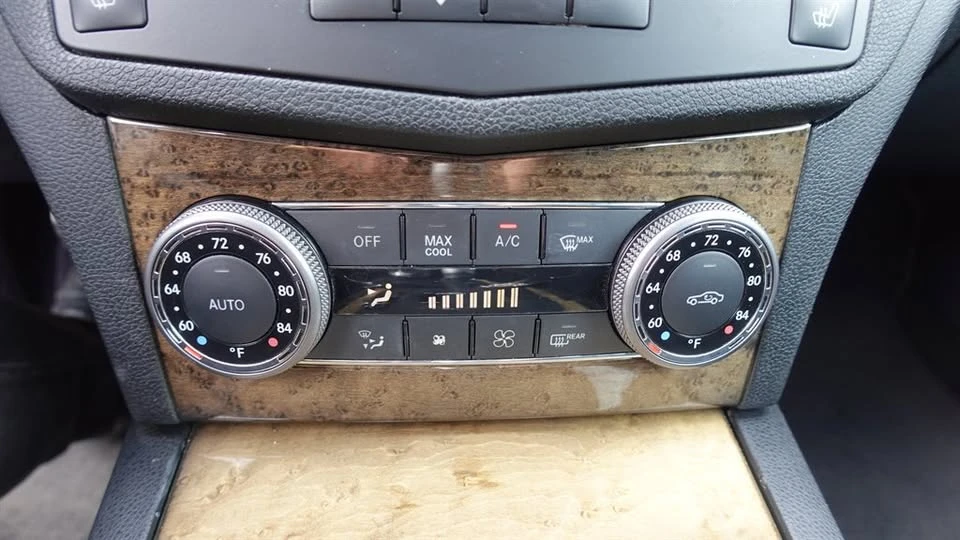 2008 Mercedes-Benz W204 C-Class - Image 6 of 10