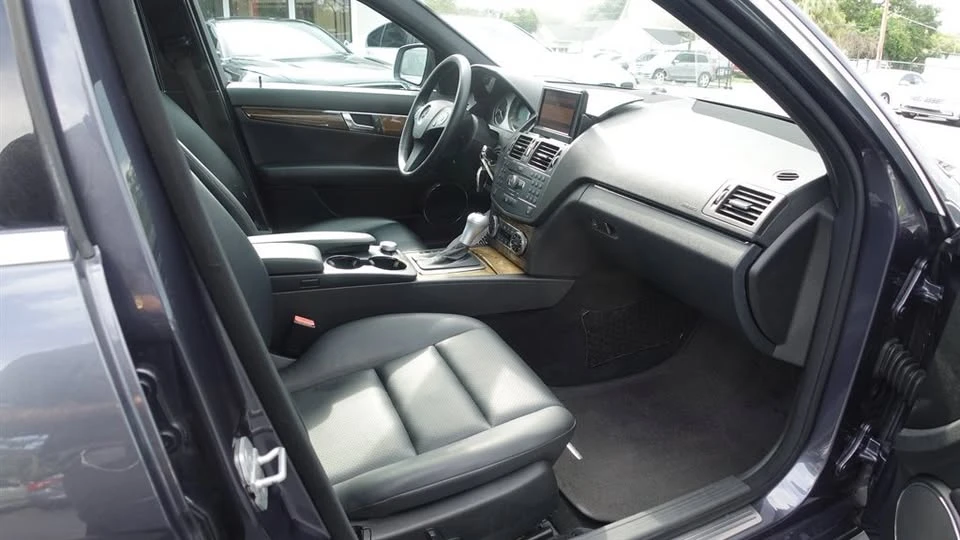 2008 Mercedes-Benz W204 C-Class - Image 7 of 10