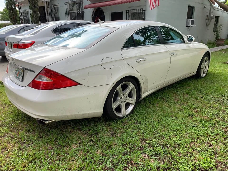 2008 Mercedes-Benz C219 CLS-Class - Image 11 of 16